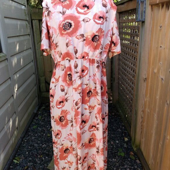 Amish Mennonite Cape Dress 42" Bust 32-38" Waist Rayon Peach Handmade Modest - Picture 4 of 8